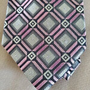 Antonio Fellini Men's Necktie Gray with Pink Black Geometric Pattern Silk 66"
